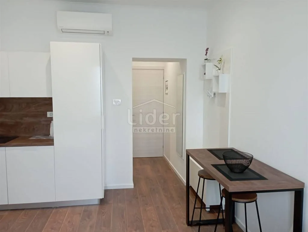 centar, 3 stambene jedinice - slika 8