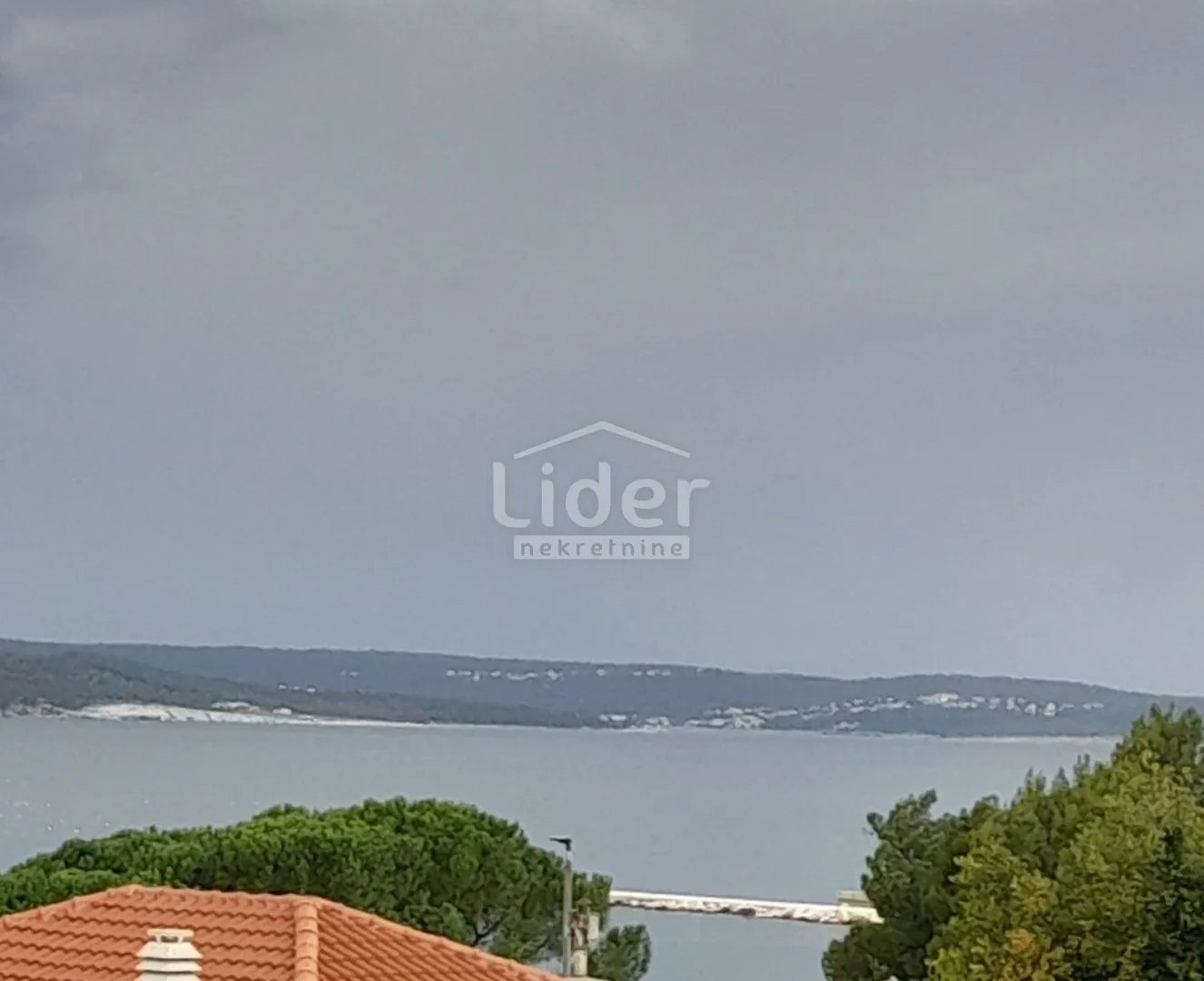Crikvenica-Samostojeća Kuća 160m2 Na 30 Metara Od Plaže