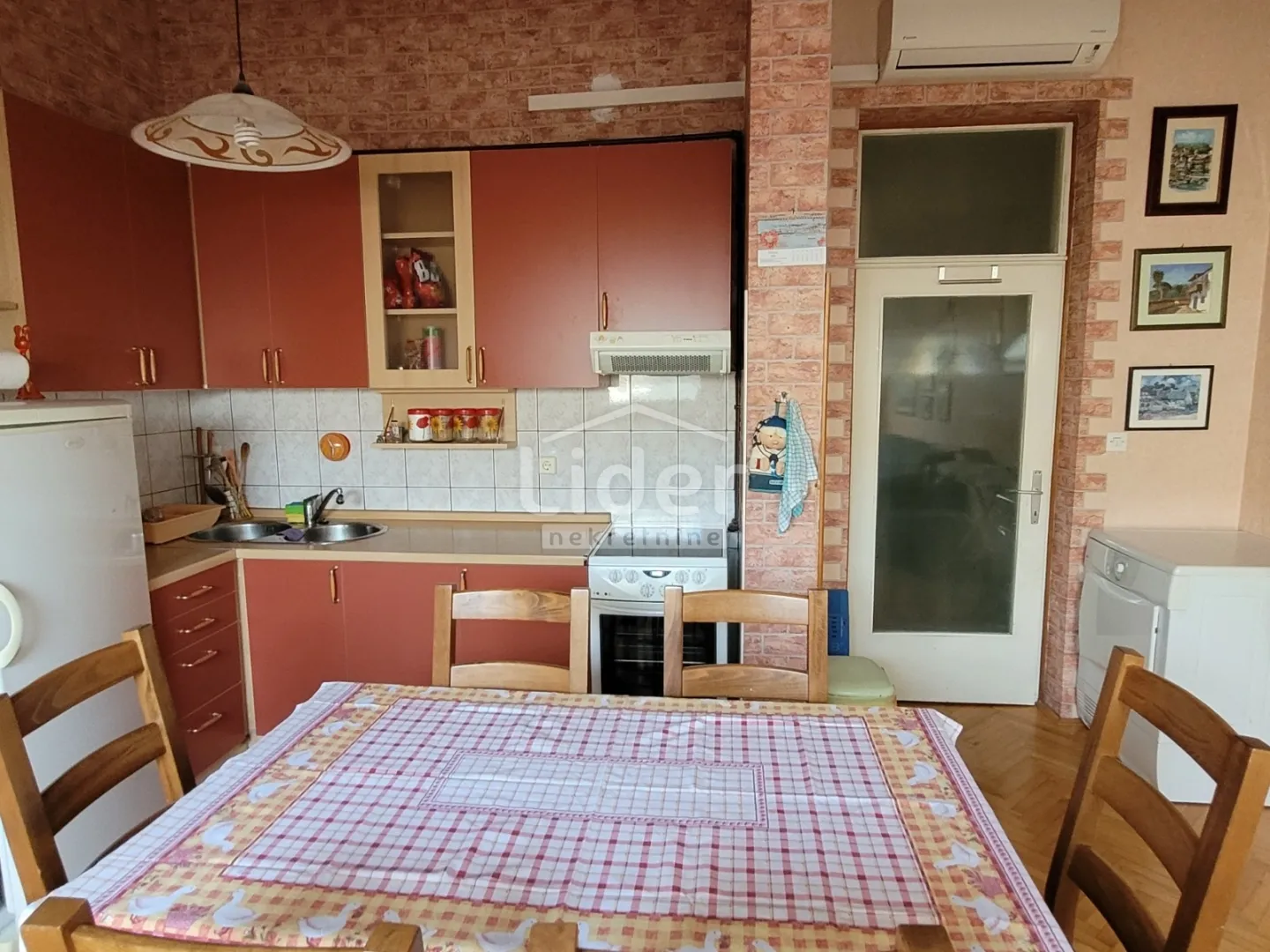 škurinje-3skl,52,71 m2 - slika 12