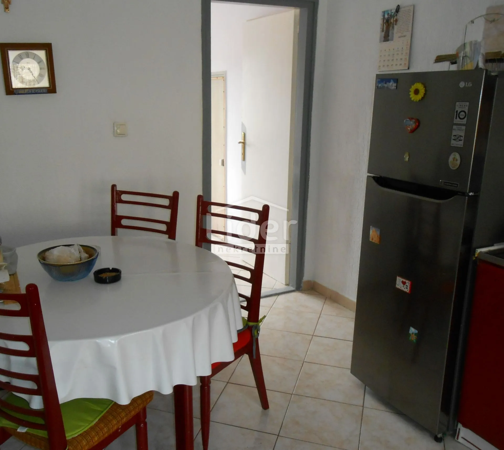 zvoneća kuća s 2 terase i otvorenim pogledom - slika 8
