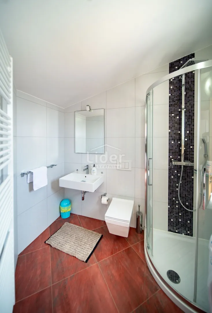 rab, barbat, apartman 150 m2 s prekrasnim pogledom - slika 33