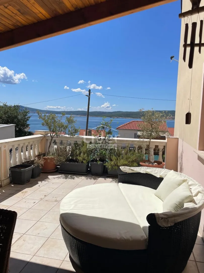 crikvenica- 2s+db ,2 parkirna mjesta ,garaža - slika 15