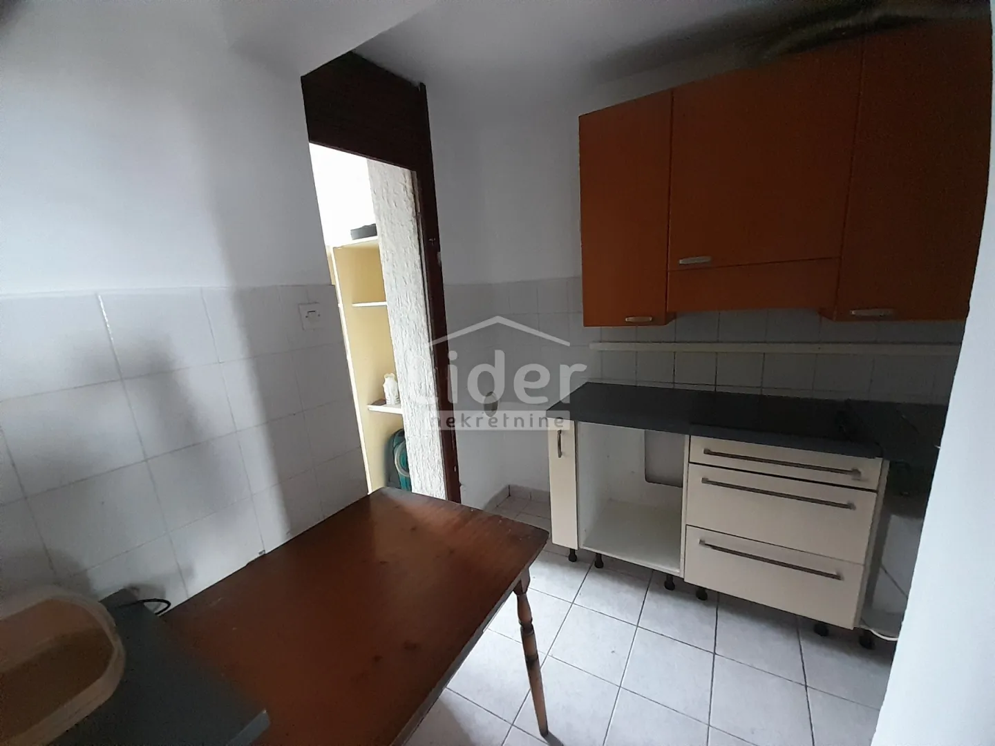 stan za radnike (8-10 osoba), 150 €/osobi - slika 6