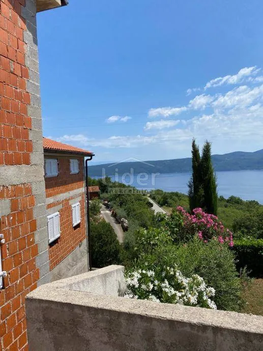 kuća sa dva stana brseč-zagore - slika 19