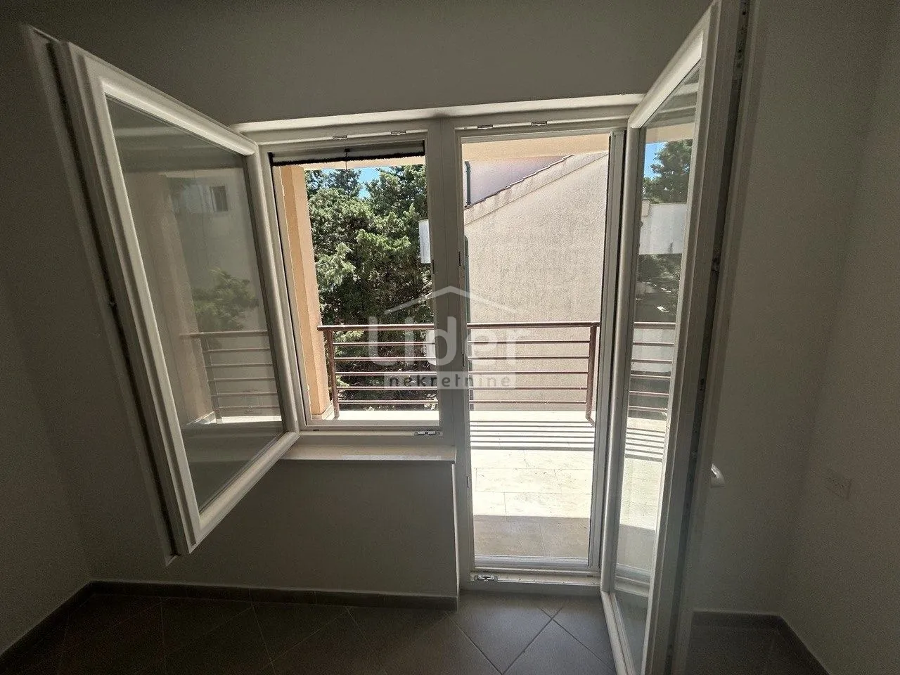 1s+db apartman- novalja 90m od mora!!! - slika 8