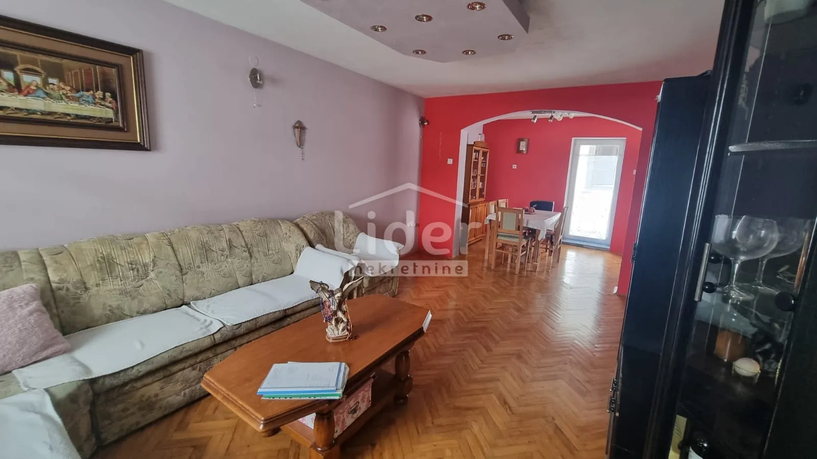 delnice, dvojna kuća od 100m2, p+1, okućnice 320m2 - slika 1