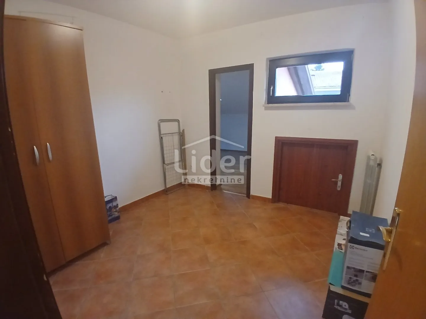 marčelji, 164,22 m2, četverosoban sa dn.boravkom - slika 12