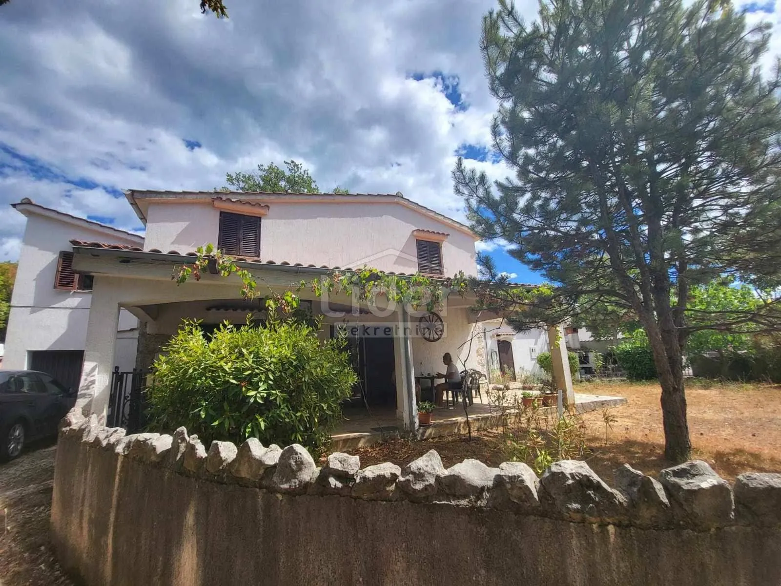kras (krk)- samostojeća kuća s okućnicom - slika 2