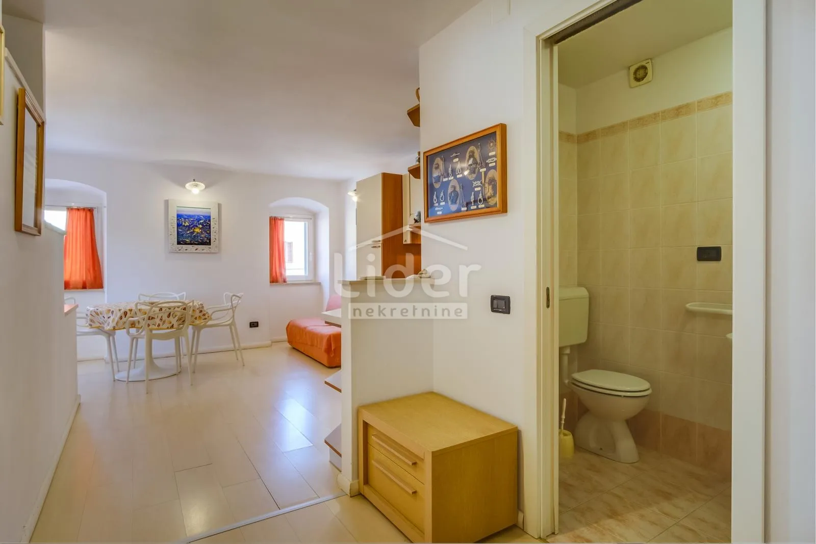 stan s pogledom na more i luku – veli lošinj - slika 6