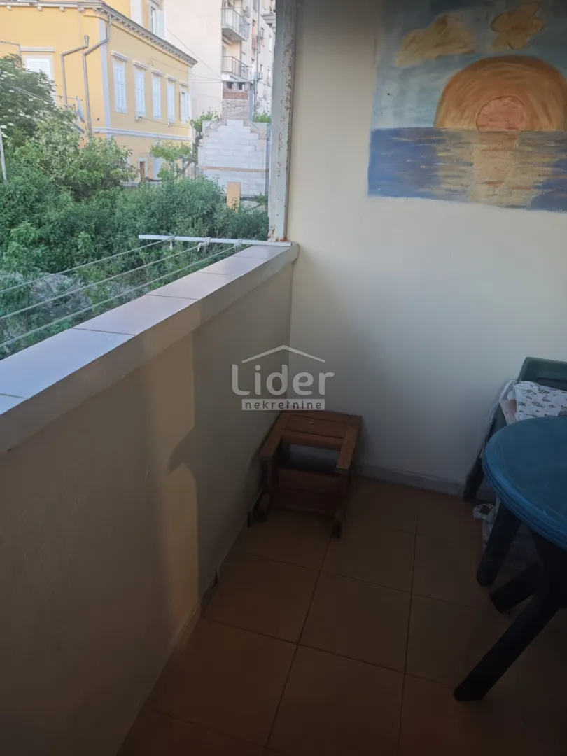 mali lošinj stan prvi red do mora - slika 12
