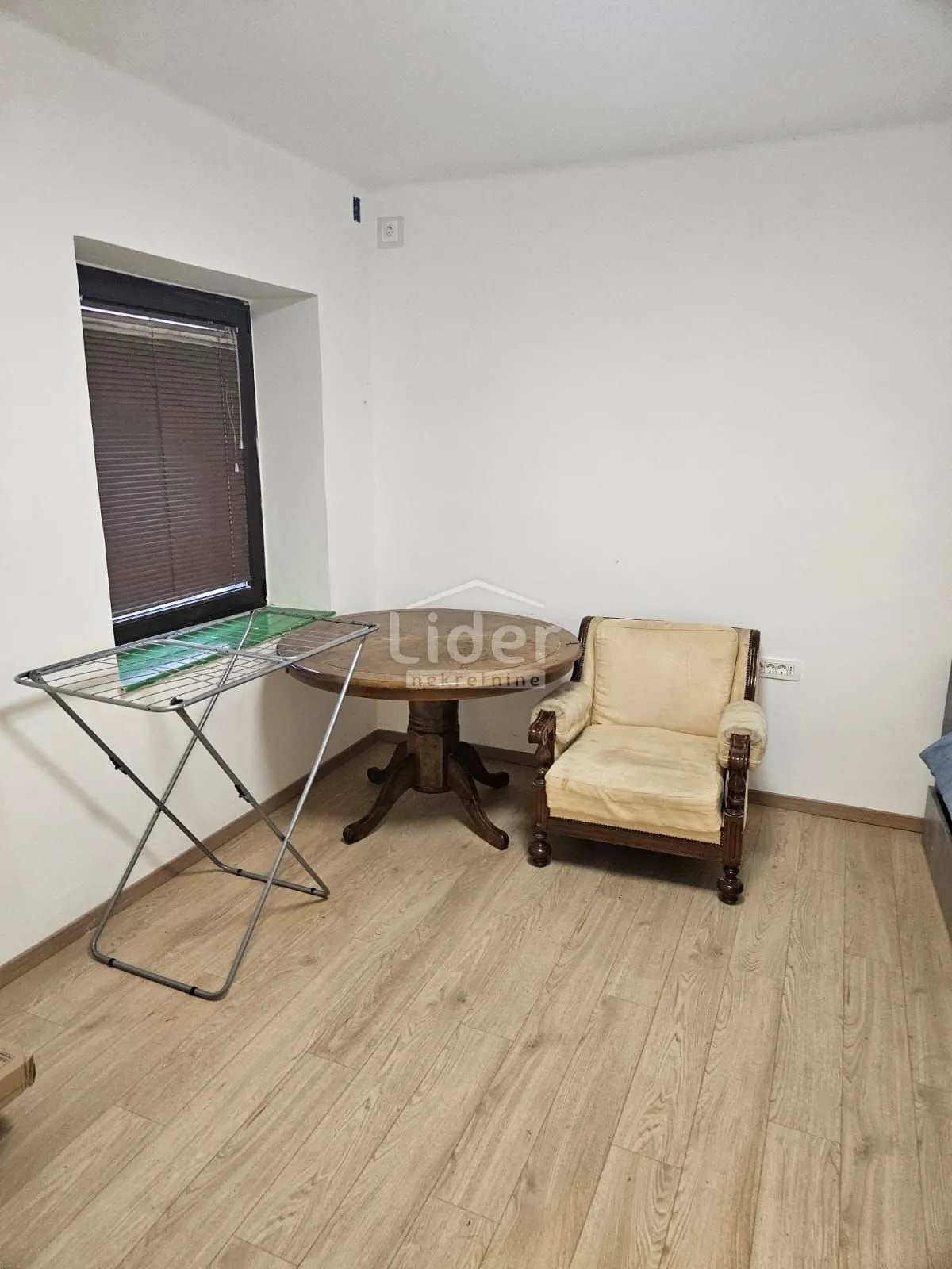 kuća gorski kotar, vrata, 300m2 - slika 9