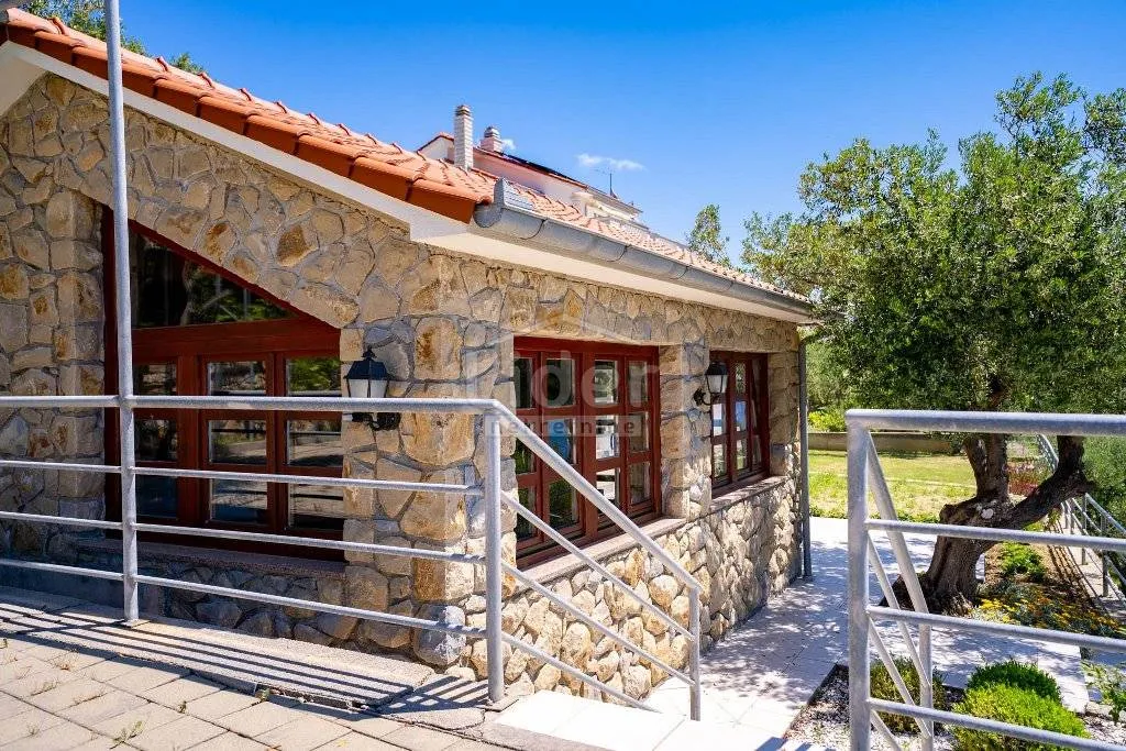 prekrasna kuća iznad mora, palit - slika 6
