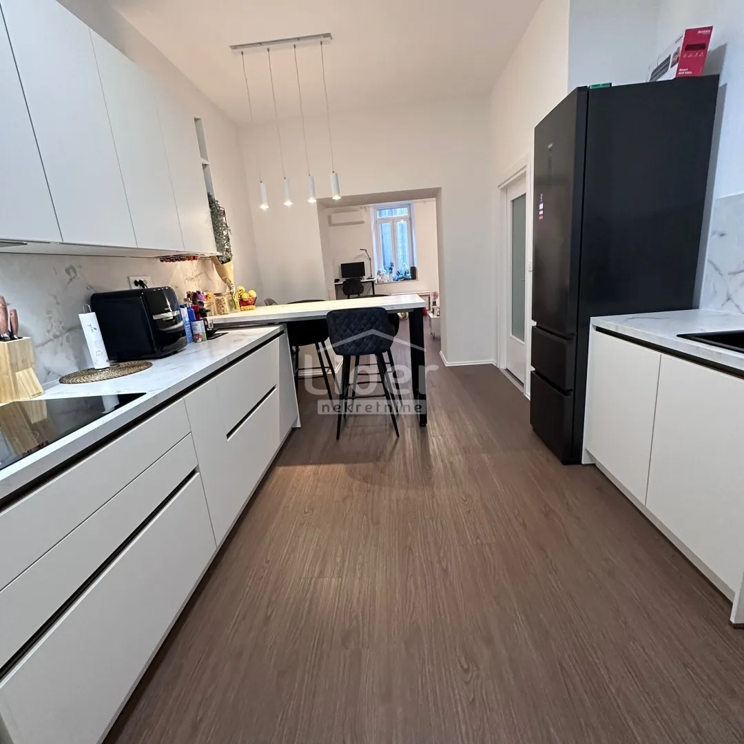 centar, prekrasan stan od 65m2, 2-balkona, 2.kat - slika 2
