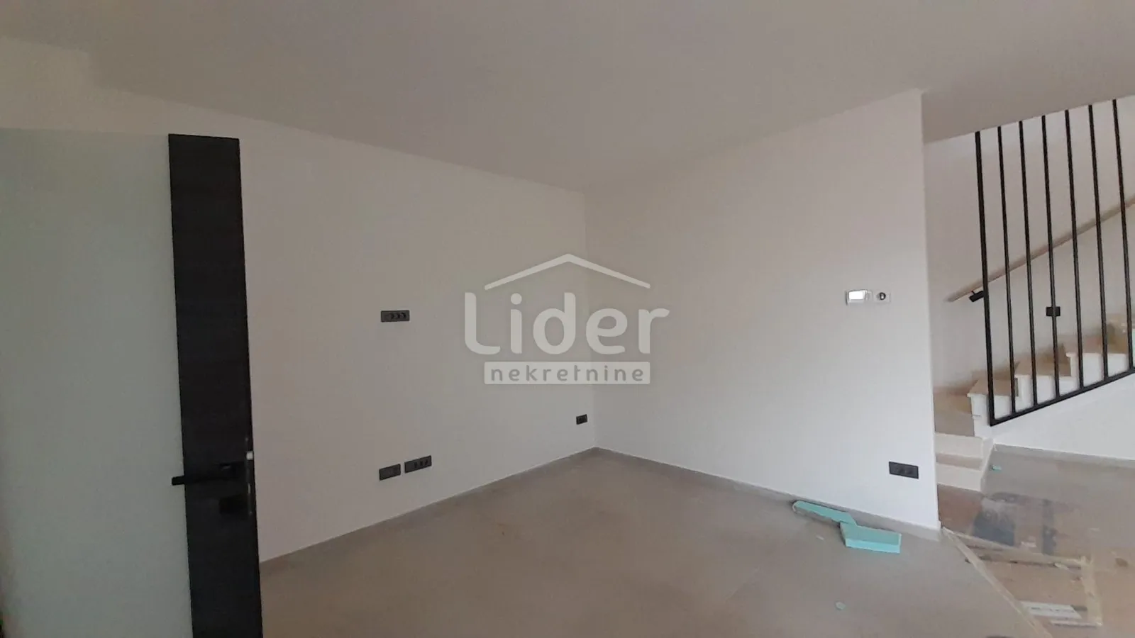 otok krk,malinska-vila s bazenom 140 m2 - slika 8