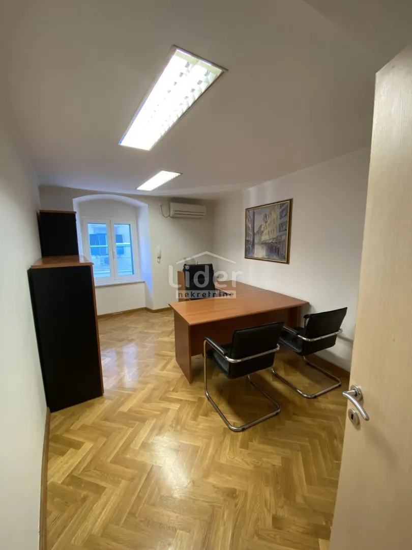 centar - poslovni prostor u samom centru grada - slika 4