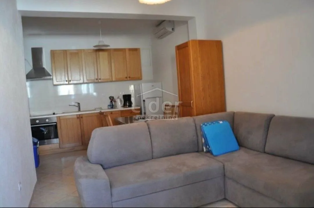 apartmanska kuća na samoj plaži u loparu - slika 5
