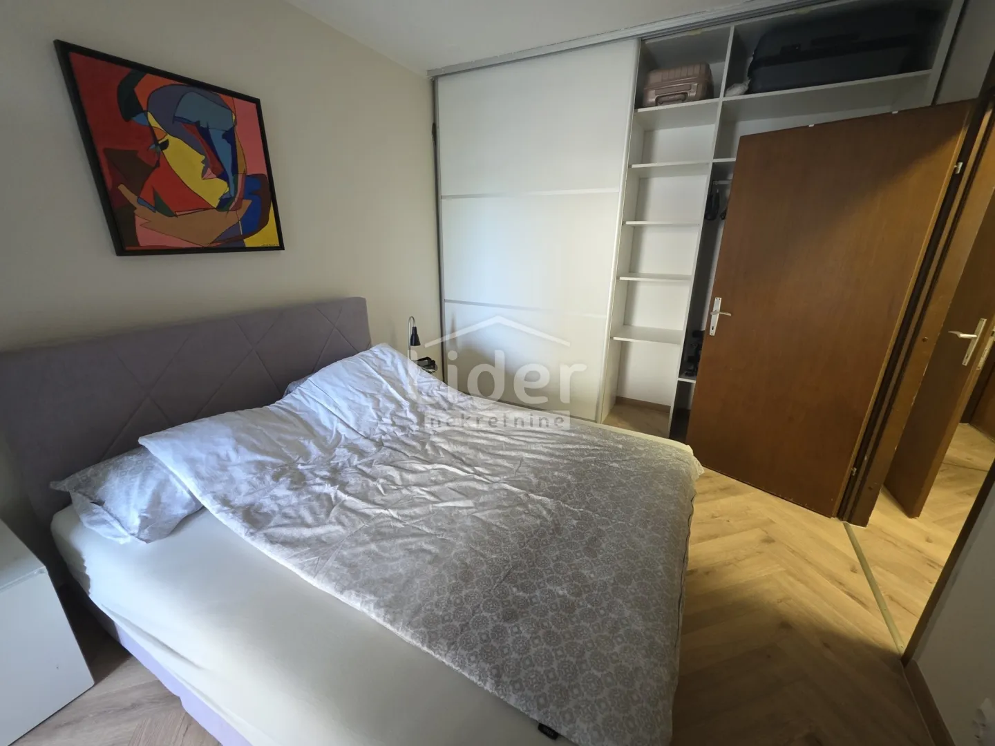 njivice -trosobni stan 100m2 - slika 15