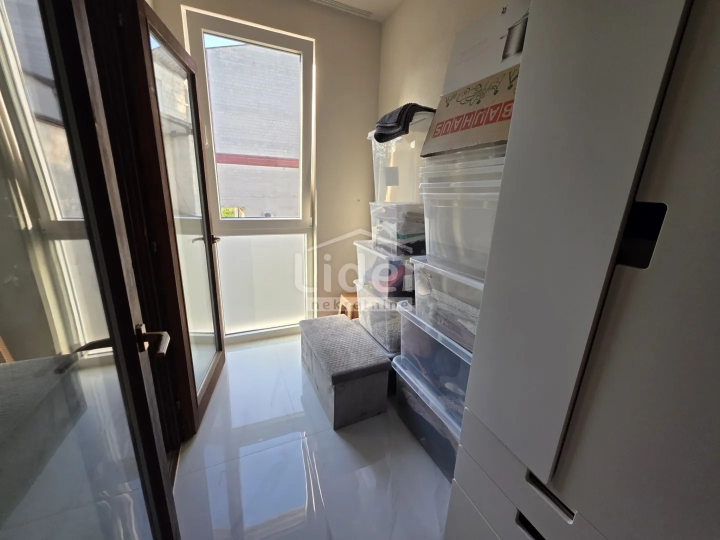 njivice -trosobni stan 100m2 - slika 6