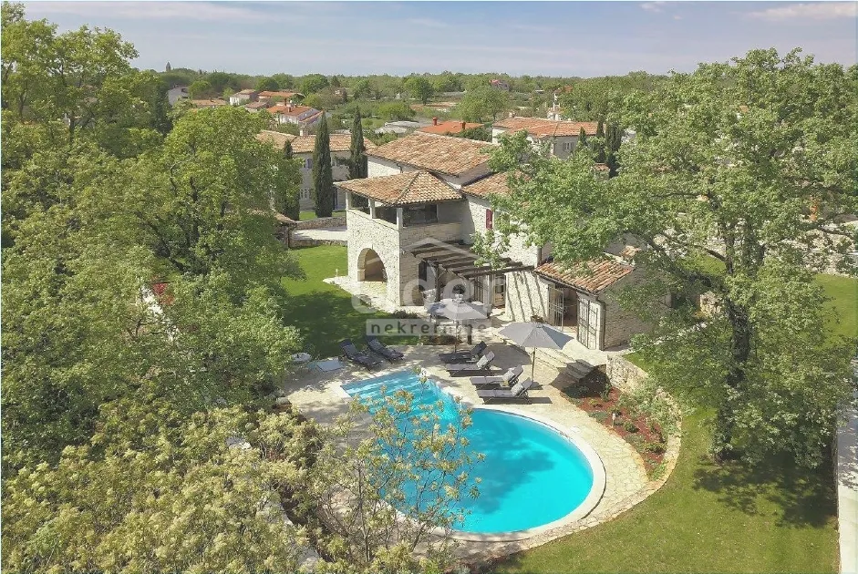 istra, čarobna villa, bazen, - slika 8