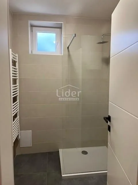 novigrad stan 500 m od mora - slika 6