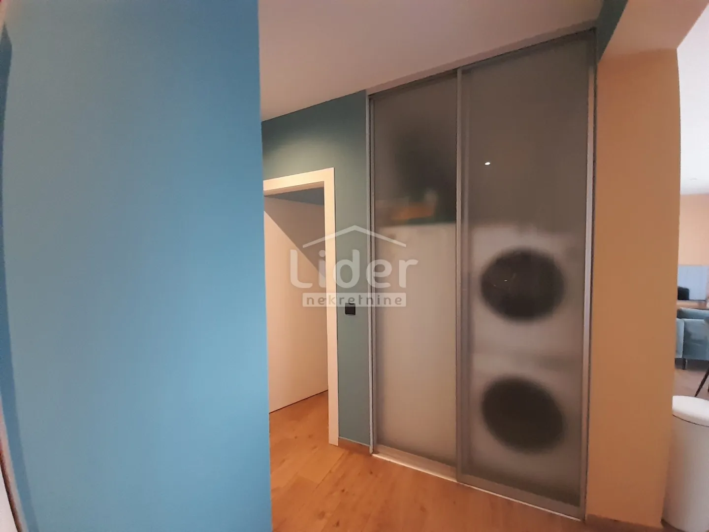 opatija stan 158m2 + 298m2 okućnice+ garaža - slika 22