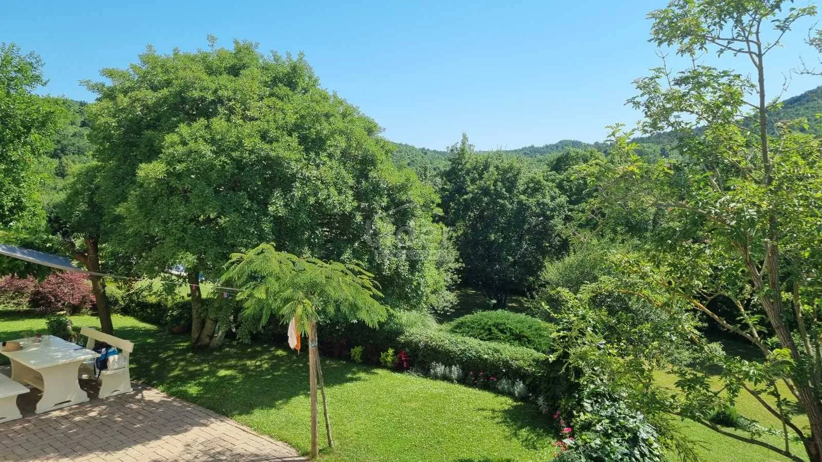 kuća istra, roč, 3.800m2 okućnice - slika 3