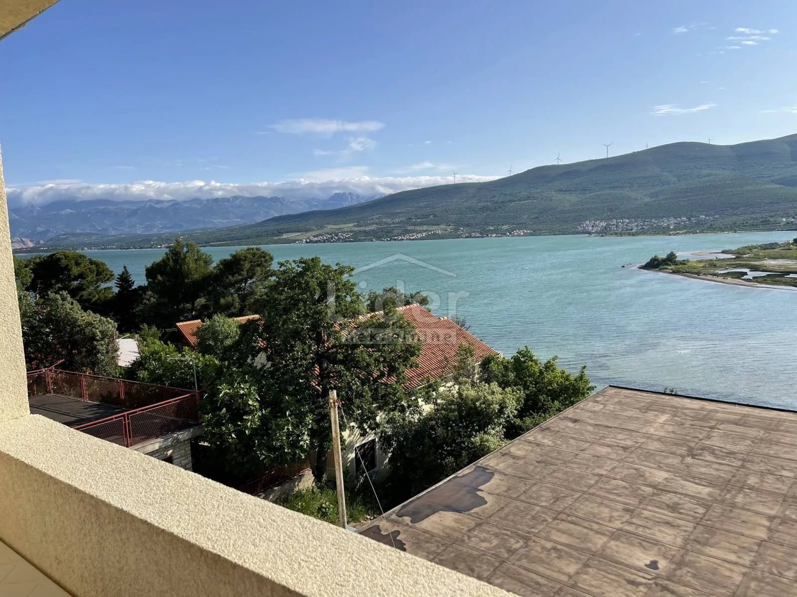 donji karin, kuću sa 5 apartmana prodajemo - slika 1