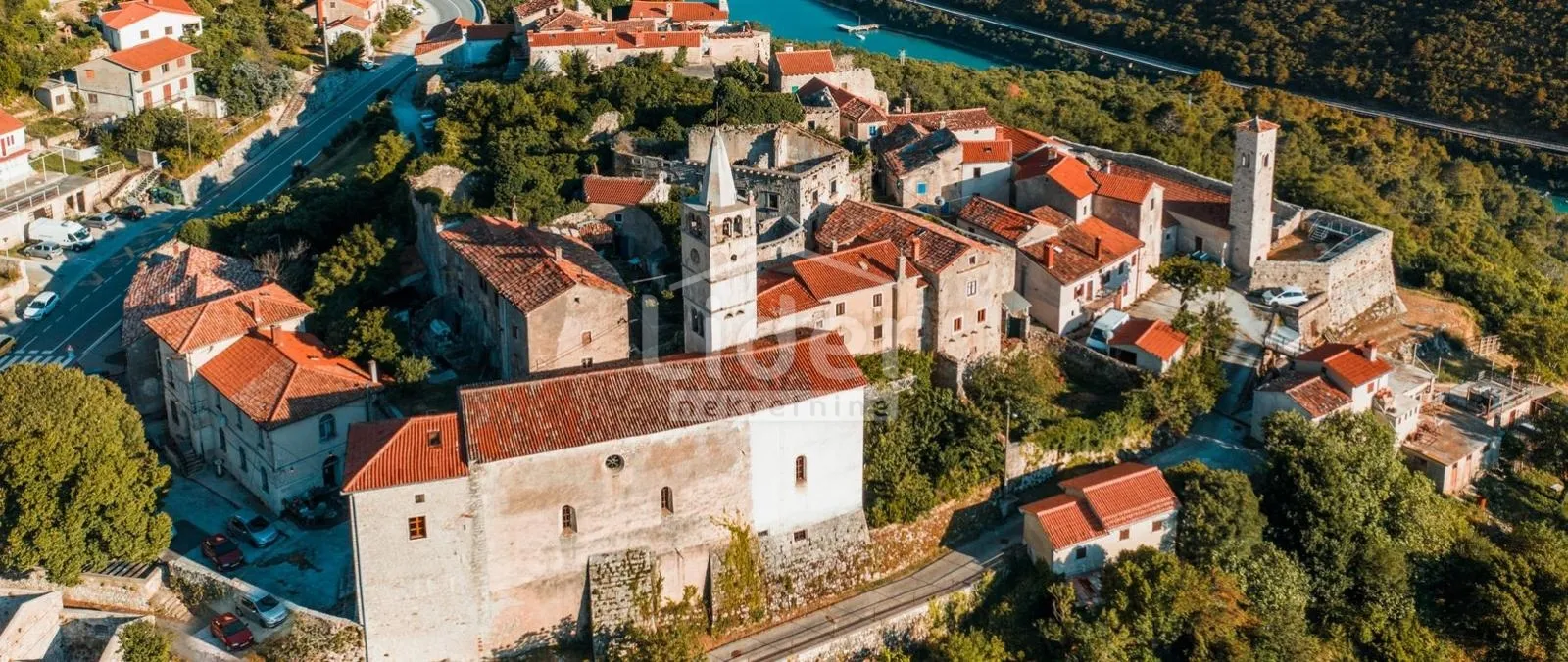 kršan, prodajemo veliko zemljište u centru mjesta - slika 6