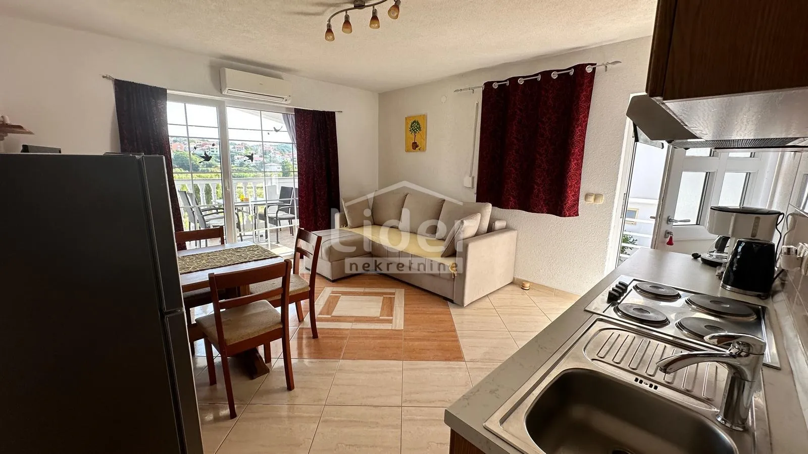 kuća u loparu sa 4 apartmana u blizini plaže - slika 2