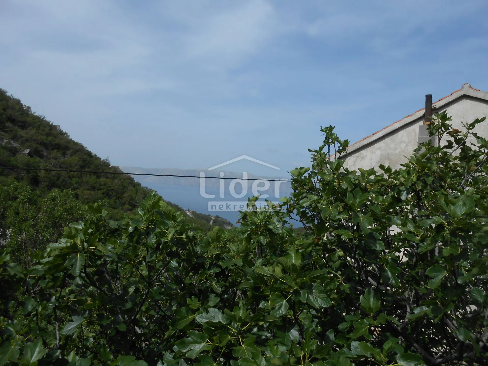bunica (senj) 2 stana u kući s pogledom na more - slika 24