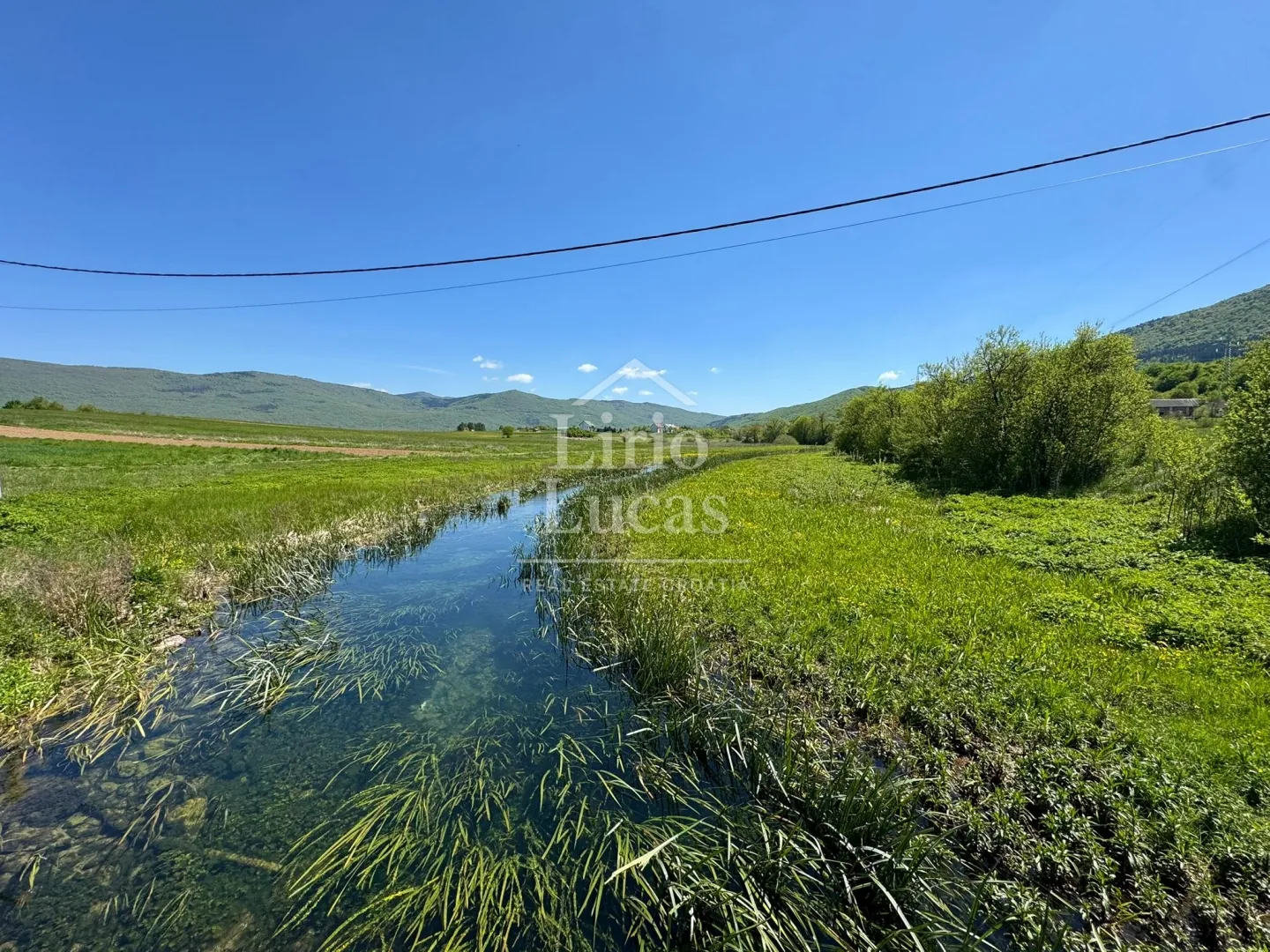građevinsko zemljište u srcu like 1457m2 - slika 7
