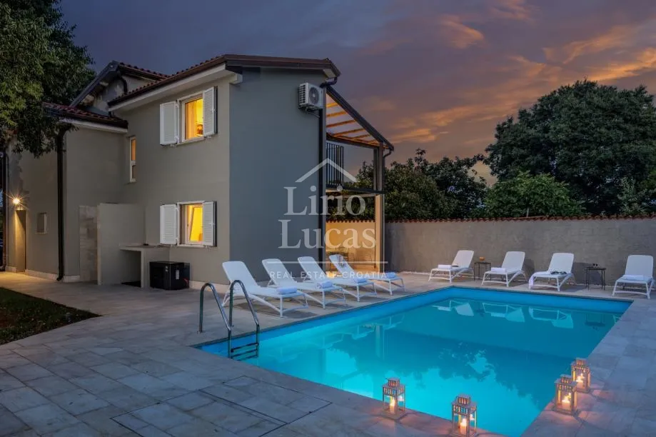 brtonigla, luksuzna vila s bazenom, 165.00 m2 - slika 7