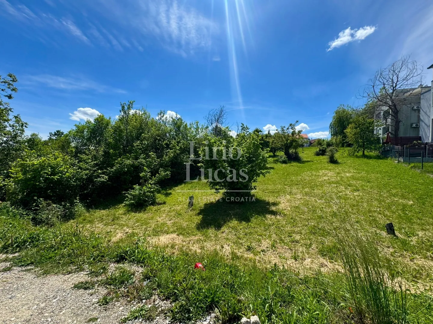 građevinsko zemljište 1198m2 remete, zagreb - slika 2