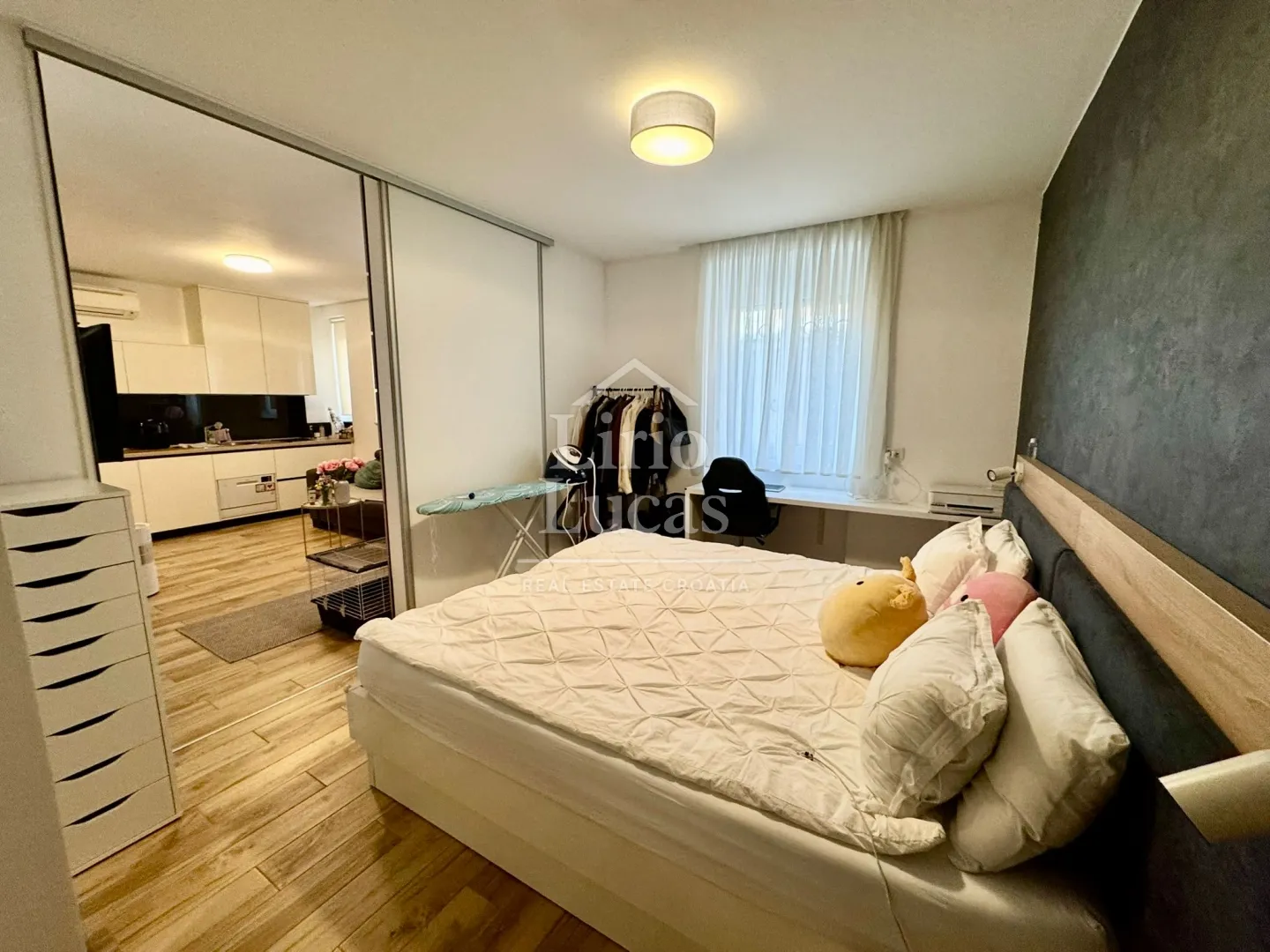 trosoban stan 87m2 petrova, maksimir - slika 8