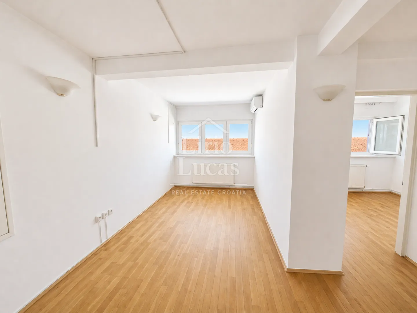 STAN 79m2 ZA NAJAM U CENTRU - GUNDULIĆEVA - Zagreb
