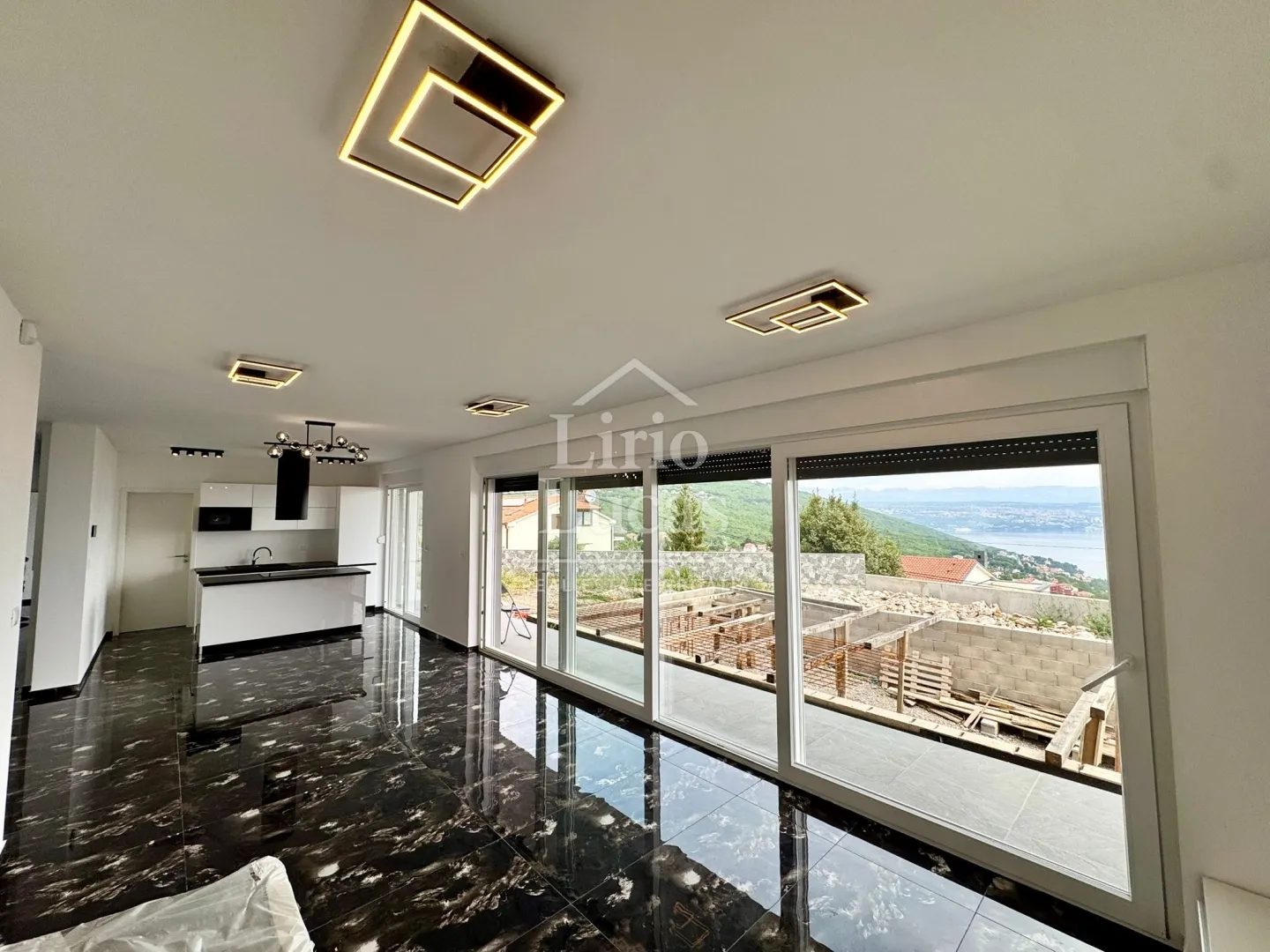 ekskluzivna zgrada površine 302m 2 s pogledom na more - lovran - slika 2