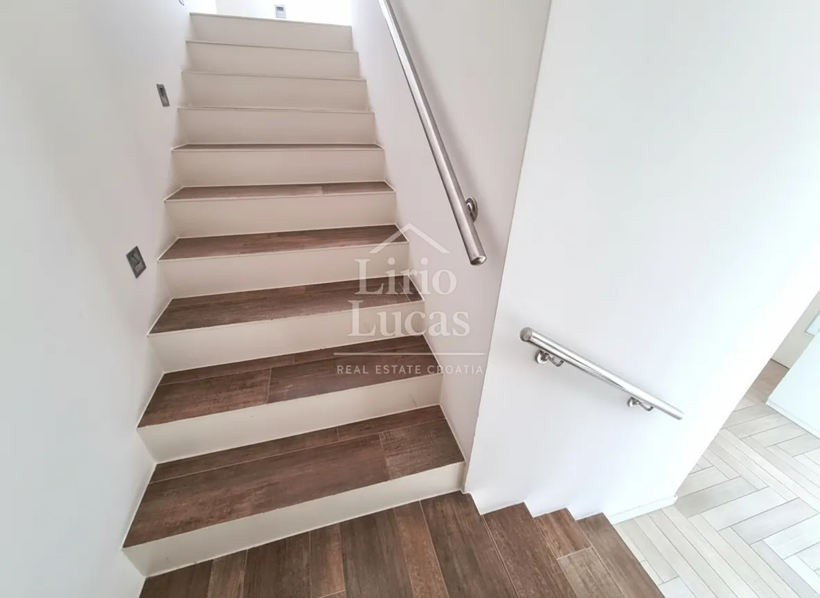 kuća 320m2 za najam - novi zagreb, blato - slika 13