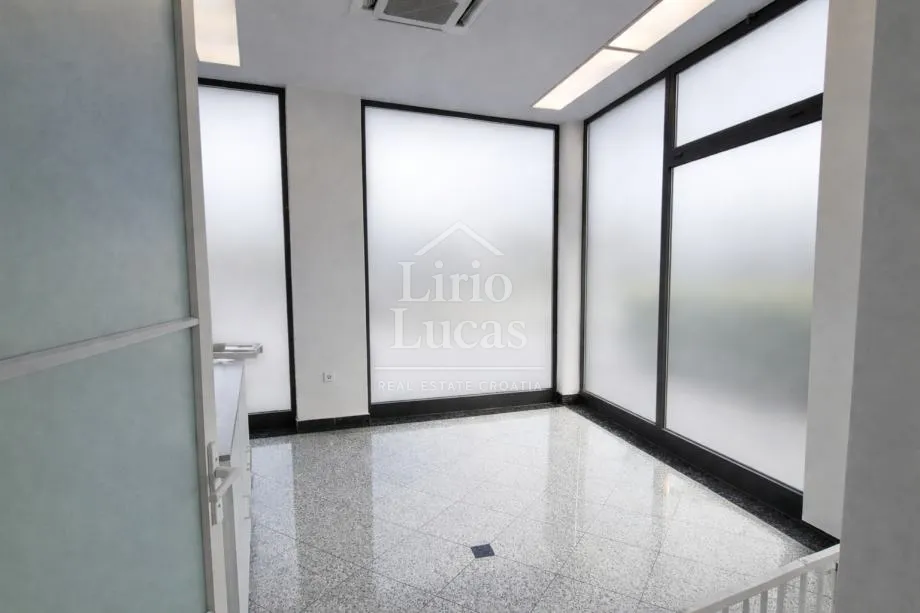 poslovni prostor 110m2 malešnica - slika 4