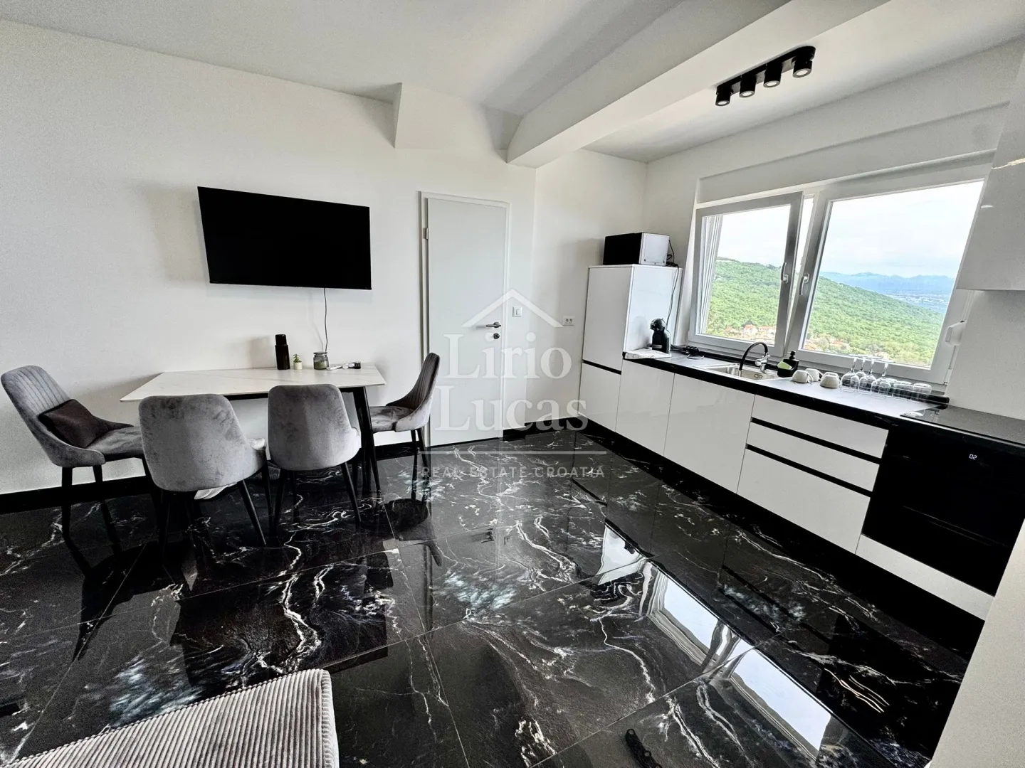 ekskluzivna zgrada površine 302m 2 s pogledom na more - lovran - slika 16