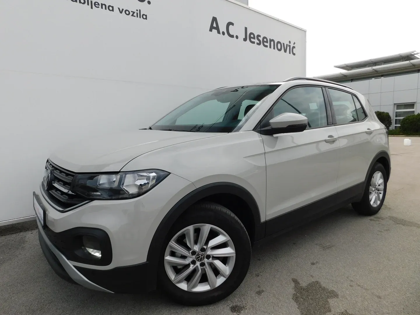 10577 volkswagen t-cross 1.0 tsi life - slika 7