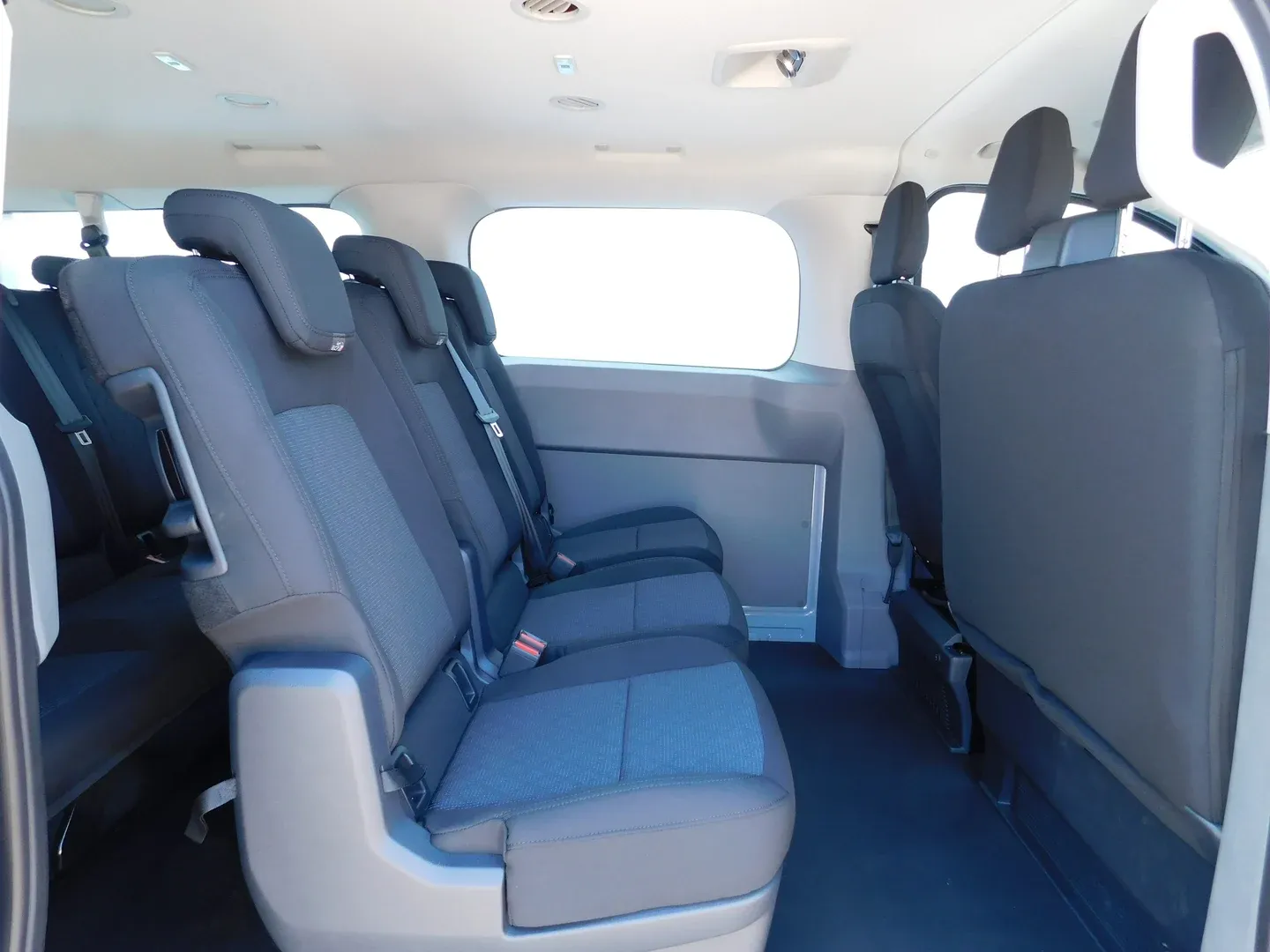 12841 vw kombi transporter kombi l2 2.0 tdi - slika 11
