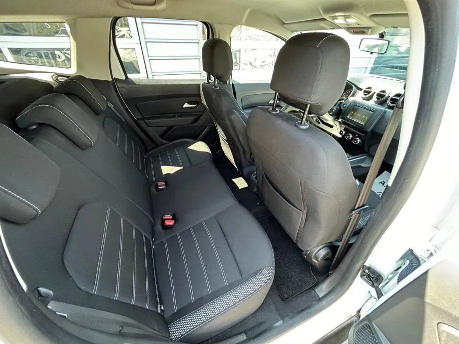 dacia duster 1.6 sce + gpl - 2019 - 130.000km - garancija - reg 1.god - slika 19