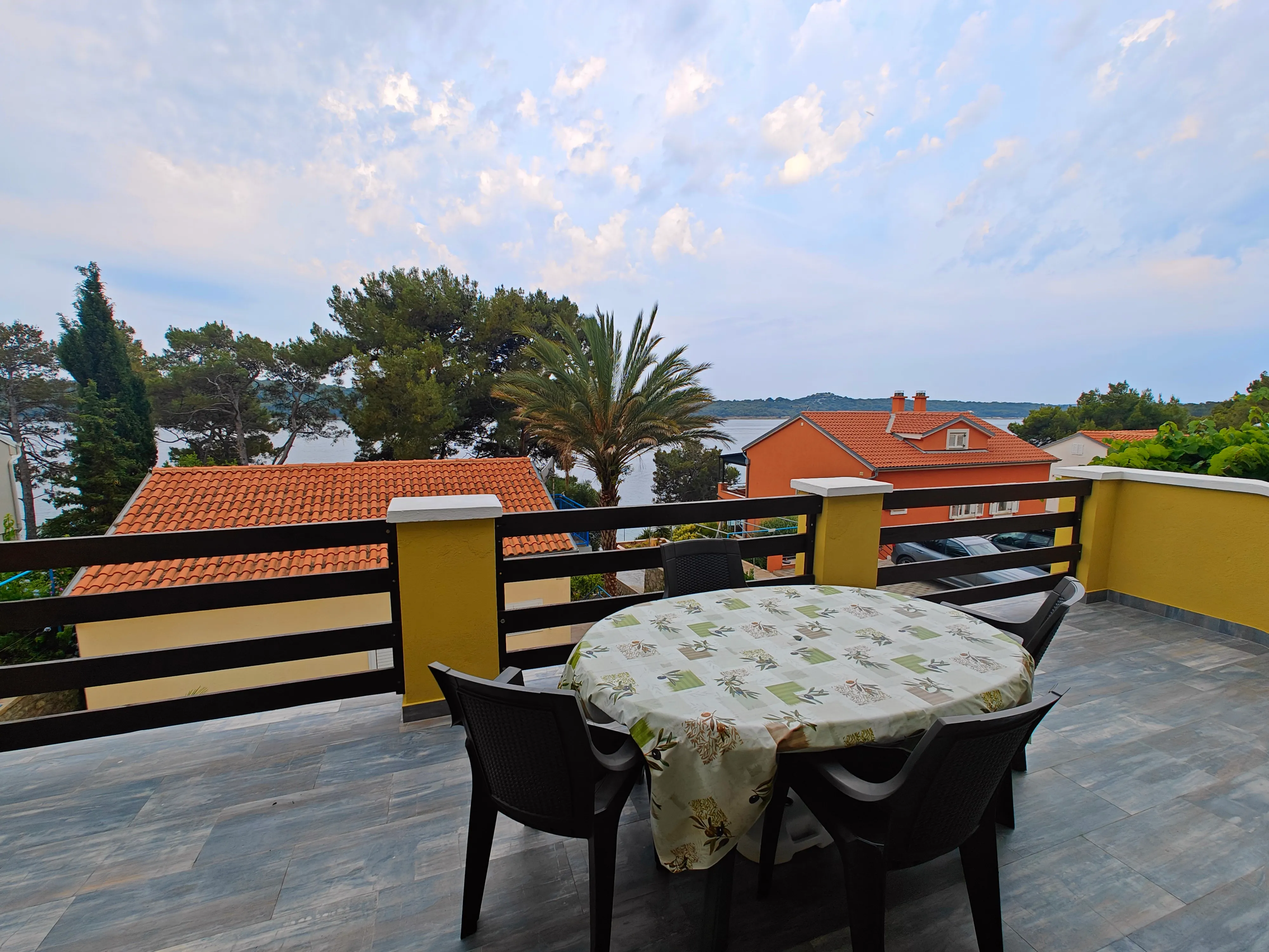 prostrani apartman s pogledom na more, mali lošinj, predjel poljana - slika 2