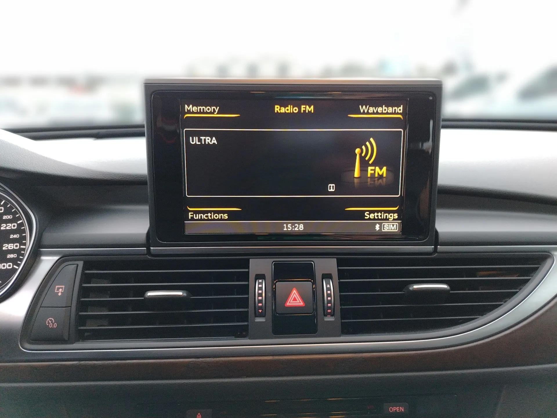 audi a6 3.0 tdi s tronic s line - slika 9