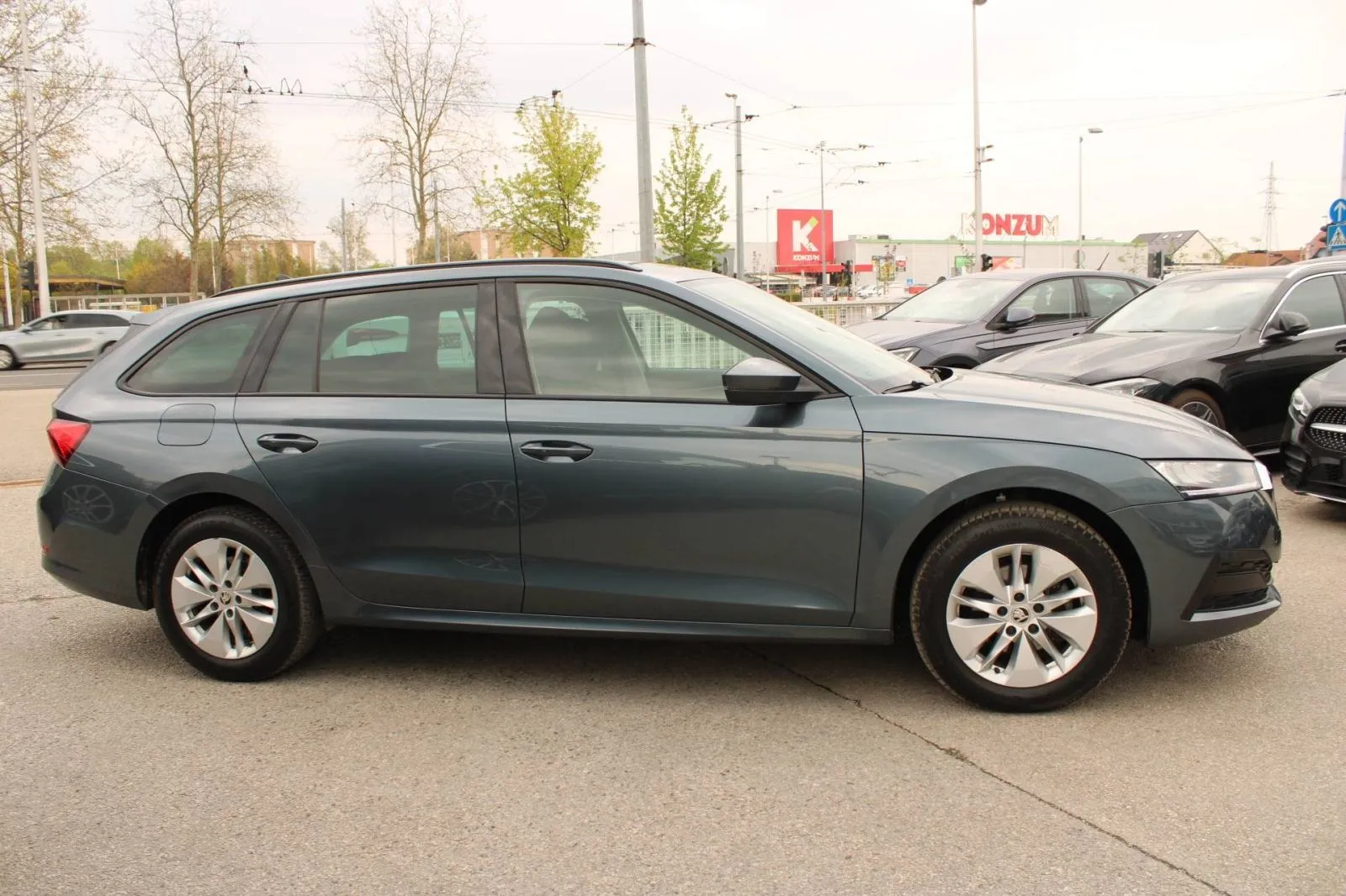 škoda octavia combi 2.0 tdi - slika 4