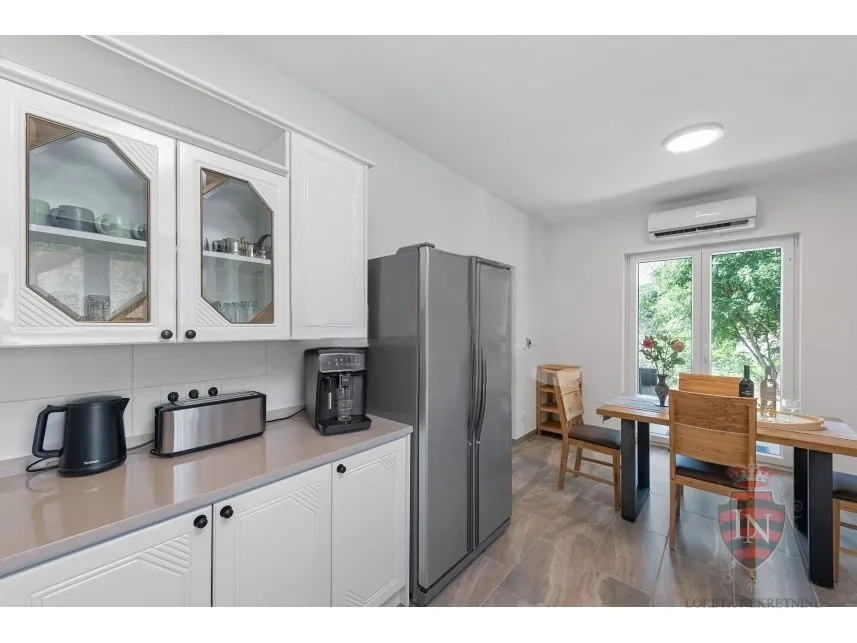 vila u blizini mora 302 m2, labin, istra - slika 15