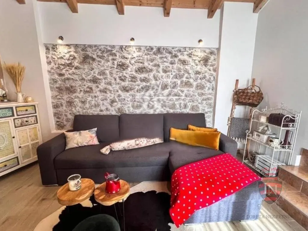 kuća s bazenom, lupoglav, istra, 155 m2 - slika 11