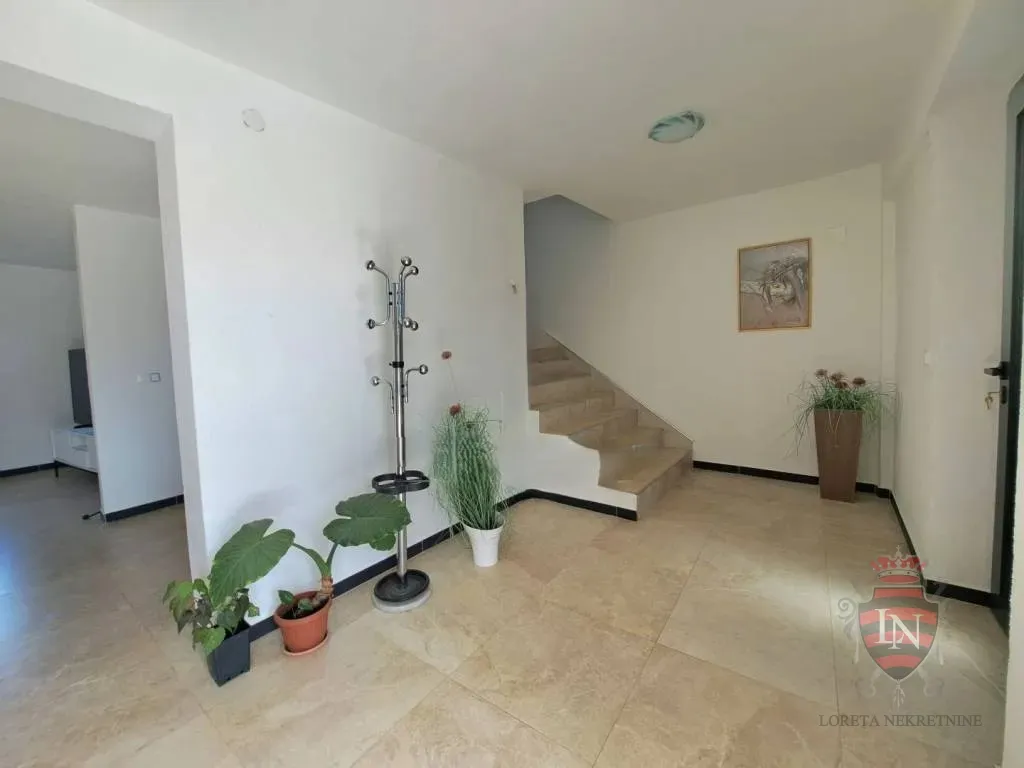 kuća s pogledom na more i bazenom, poreč - slika 14