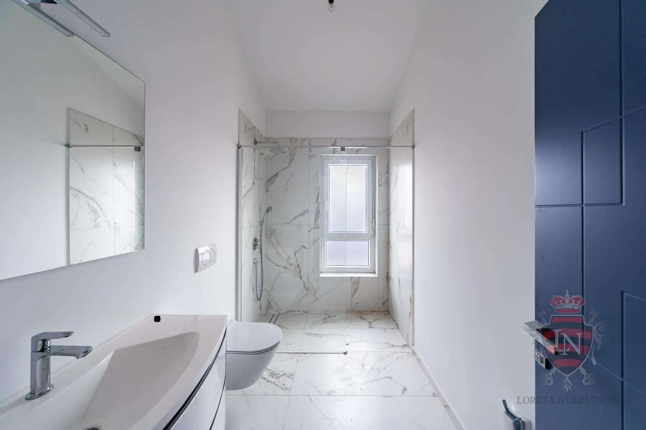 kuća s bazenom 144 m2, barban - slika 26