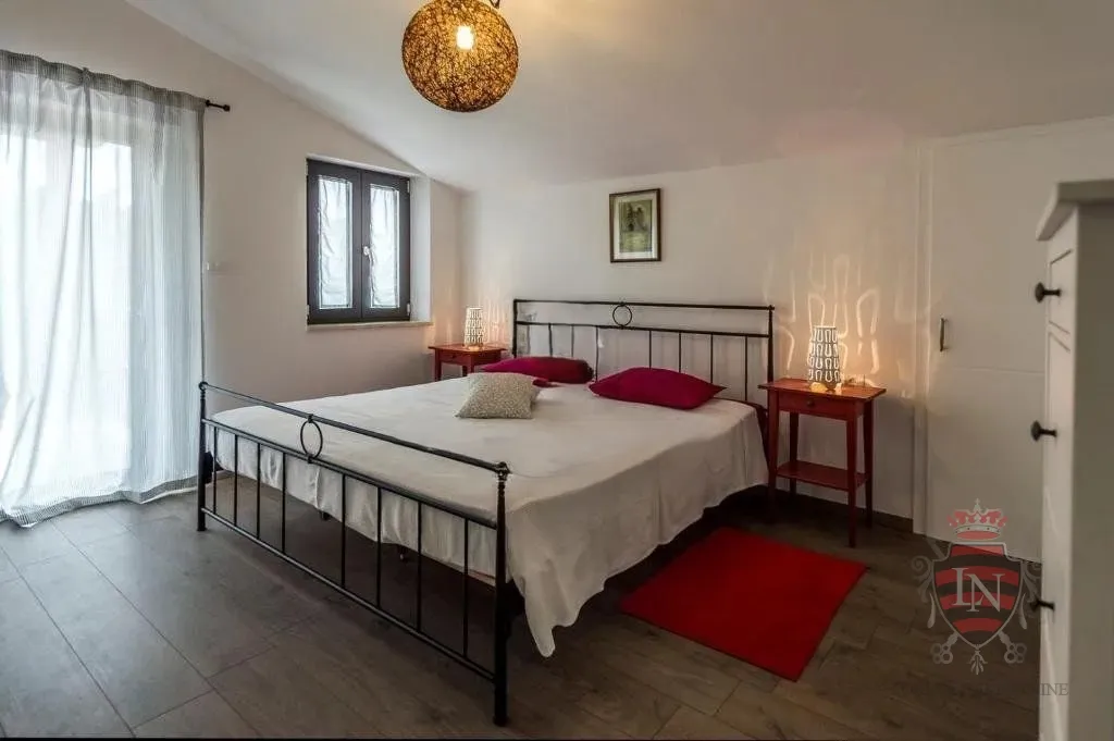kuća s bazenom 145 m2, tinjan, istra - slika 16